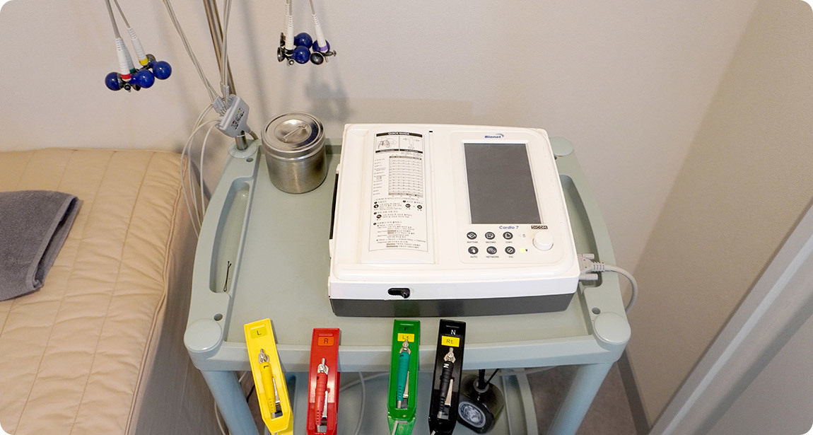 AB整形外科心电图室