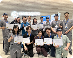 颁发IFAAS学会结业证书